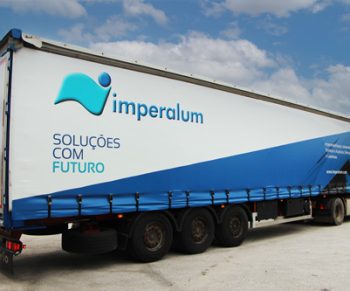 Camiões da Imperalum com cortinas SolidSkin